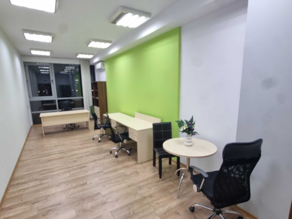 Дава се под наем Офис в Пловдив, Тракия - 28 кв.м за 183.6 € - Снимка #1