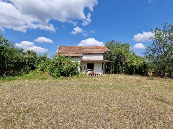 Къща в с. Бресте, Област Плевен - 128 кв.м за 160 €/кв.м - Снимка #1