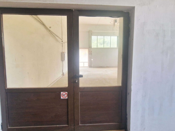 Дава се под наем Склад в Своге - 110 кв.м за 300.9 € - Снимка #1