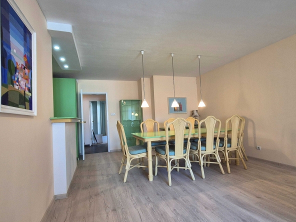Дава се под наем Тристаен апартамент в София, Център - 111 кв.м за 1346.4 € - Снимка #1