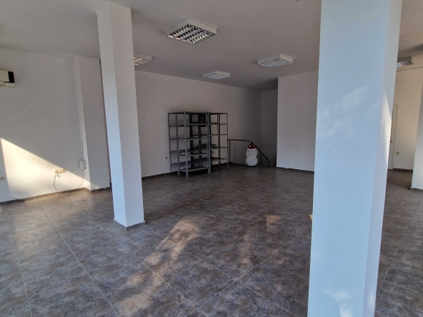 Магазин в Пловдив, Южен - 216 кв.м за 690 €/кв.м - Снимка #1