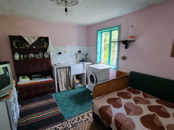 Къща в Разград, Промишлена зона - Запад - 40 кв.м за 1084 €/кв.м - Снимка #1