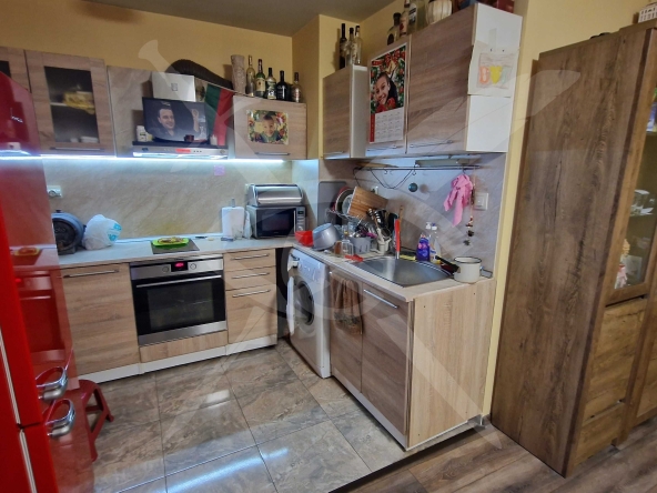 Двустаен апартамент в Асеновград - 73 кв.м за 1302 €/кв.м - Снимка #1