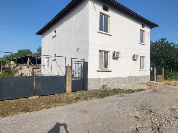 Къща в Търговище, Въбел - 260 кв.м за 524 €/кв.м - Снимка #1