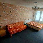 Дава се под наем Двустаен апартамент в Бургас, Славейков - 63 кв.м за 250 € - Снимка #1