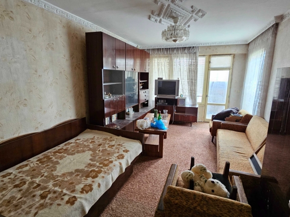 Двустаен апартамент в Разград, Орел - 81 кв.м за 787 €/кв.м - Снимка #1