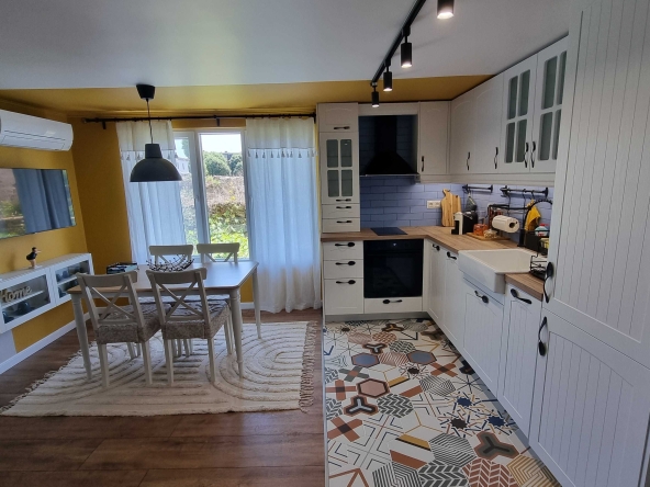 Дава се под наем Двустаен апартамент в Варна, Гръцка махала - 50 кв.м за 750 € - Снимка #1