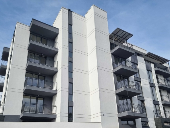 Двустаен апартамент в Благоевград, Освобождение - 65 кв.м за 663 €/кв.м - Снимка #1