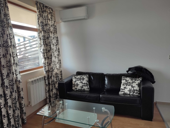 Дава се под наем Двустаен апартамент в Банско - 48 кв.м за 306 € - Снимка #1