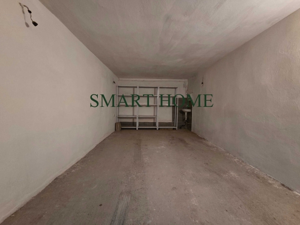 Дава се под наем Гараж / Паркомясто в Велико Търново, Колю Фичето - 22 кв.м за 81.6 € - Снимка #1