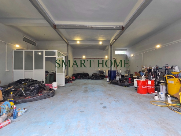 Дава се под наем Склад в Велико Търново, Бузлуджа - 100 кв.м за 550.8 € - Снимка #1