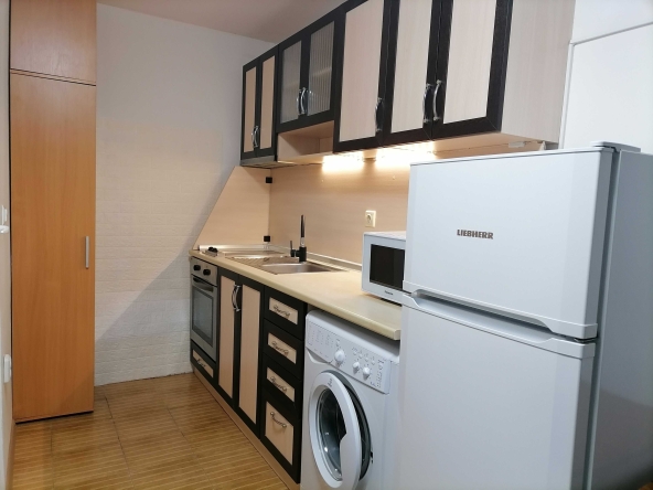 Дава се под наем Едностаен апартамент в Варна, Виница - 28 кв.м за 200 € - Снимка #1