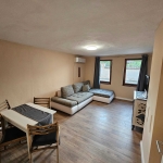 Дава се под наем Етаж от къща в Панагюрище - 100 кв.м за 346.8 € - Снимка #1