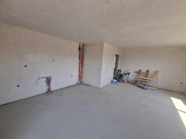 Тристаен апартамент в Благоевград, Ален мак - 85 кв.м за 996 €/кв.м - Снимка #1