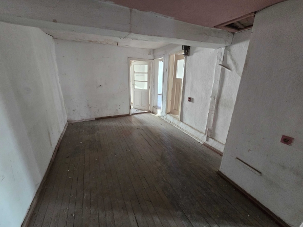 Тристаен апартамент в Велико Търново, Акация - 77 кв.м за 1234 €/кв.м - Снимка #1