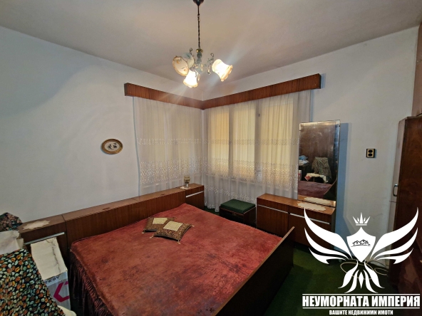 Дава се под наем Тристаен апартамент в Асеновград - 90 кв.м за 255 € - Снимка #1