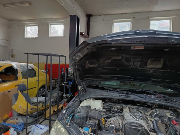 Дава се под наем Промишлена сграда в Варна, Цветен квартал - 70 кв.м за 400 € - Снимка #1