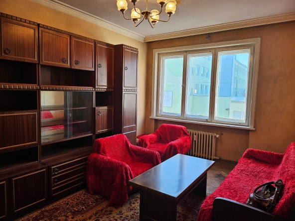 Дава се под наем Двустаен апартамент в Перник, Драгановец - 60 кв.м за 280.5 € - Снимка #1