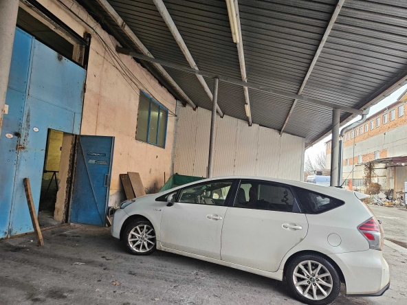 Дава се под наем Склад в Пловдив, Беломорски - 900 кв.м за 2692.8 € - Снимка #1