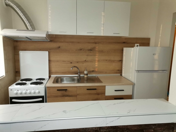 Дава се под наем Двустаен апартамент в Благоевград, Еленово 1 - 60 кв.м за 289.17 € - Снимка #1