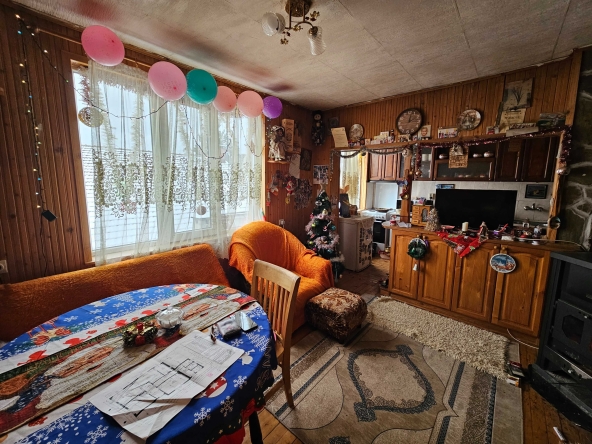 Етаж от къща в Дебелец - 109 кв.м за 608 €/кв.м - Снимка #1