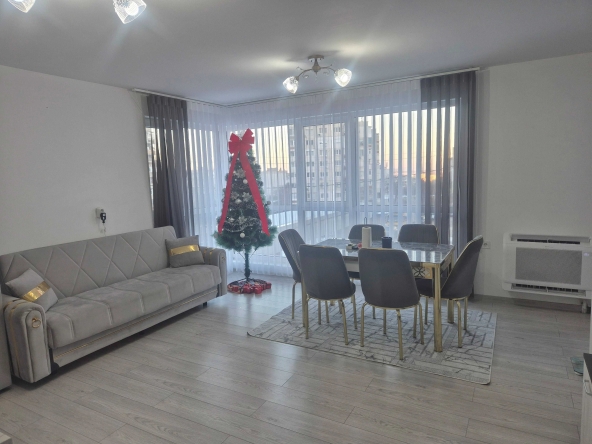 Тристаен апартамент в Шумен, Боян Българанов 1 - 80 кв.м за 1141 €/кв.м - Снимка #1