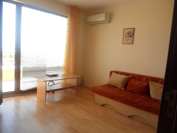 Дава се под наем Едностаен апартамент в Варна, Виница - 38 кв.м за 269.28 € - Снимка #1