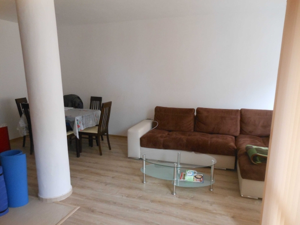 Дава се под наем Двустаен апартамент в Варна, Възраждане 1 - 66 кв.м за 398.82 € - Снимка #1