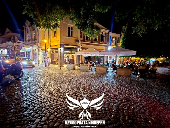 Заведение в Пловдив, Център - 45 кв.м за 306 €/кв.м - Снимка #1