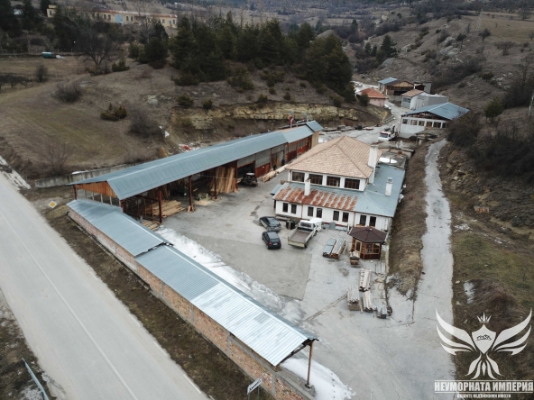 Промишлена сграда в с. Хвойна, Област Смолян - 13500 кв.м за 21 €/кв.м - Снимка #1