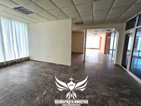 Дава се под наем Магазин в Асеновград - 80 кв.м за 664.02 € - Снимка #1