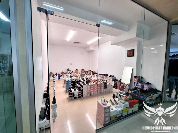 Магазин в Асеновград - 25 кв.м за 1286 €/кв.м - Снимка #1
