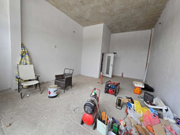 Дава се под наем Склад в Асеновград - 60 кв.м за 357 € - Снимка #1