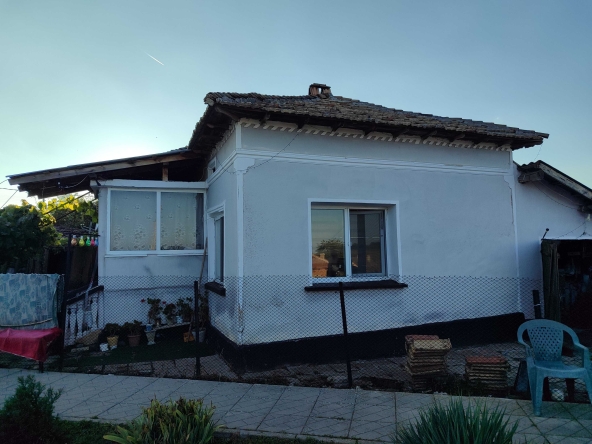Къща в с. Сноп, Област Добрич - 80 кв.м за 447 €/кв.м - Снимка #1