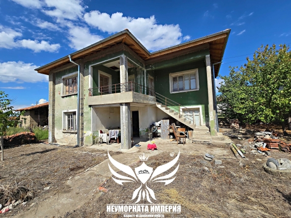 Къща в Пловдив, Център - 320 кв.м за 73 €/кв.м - Снимка #1