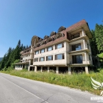 Хотел в к.к. Пампорово - 4480 кв.м за 41 €/кв.м - Снимка #1