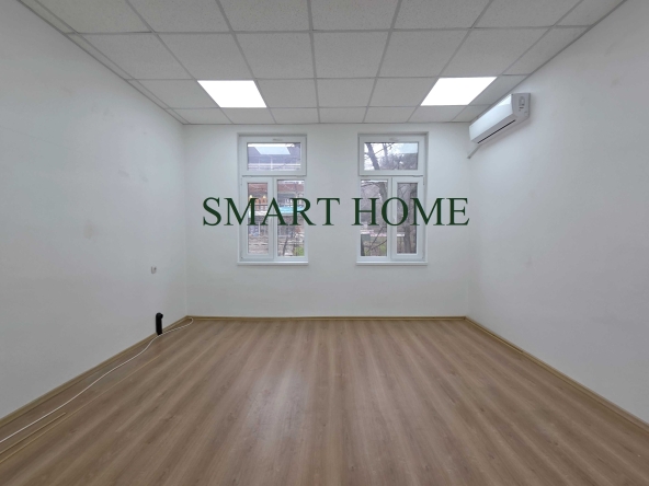 Дава се под наем Офис в Велико Търново, Център - 60 кв.м за 598.23 € - Снимка #1