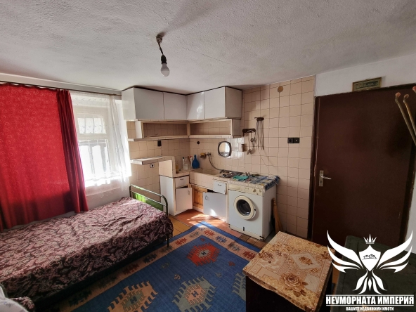 Многостаен апартамент в Асеновград - 135 кв.м за 291 €/кв.м - Снимка #1
