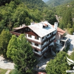 Хотел в с. Нареченски бани, Област Пловдив - 3557 кв.м за 79 €/кв.м - Снимка #1