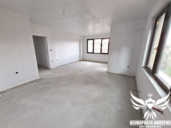 Тристаен апартамент в Асеновград - 91 кв.м за 546 €/кв.м - Снимка #1