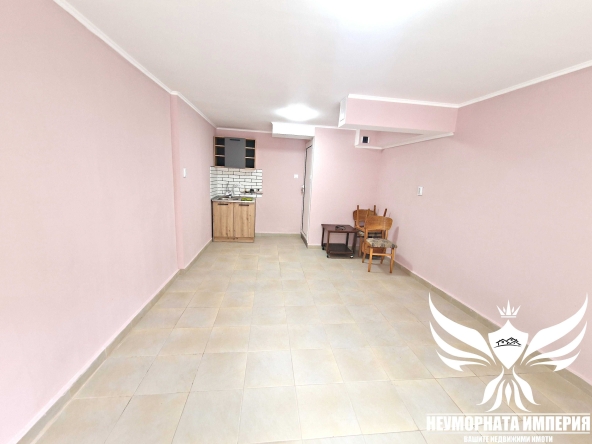 Дава се под наем Склад в Асеновград - 28 кв.м за 204 € - Снимка #1