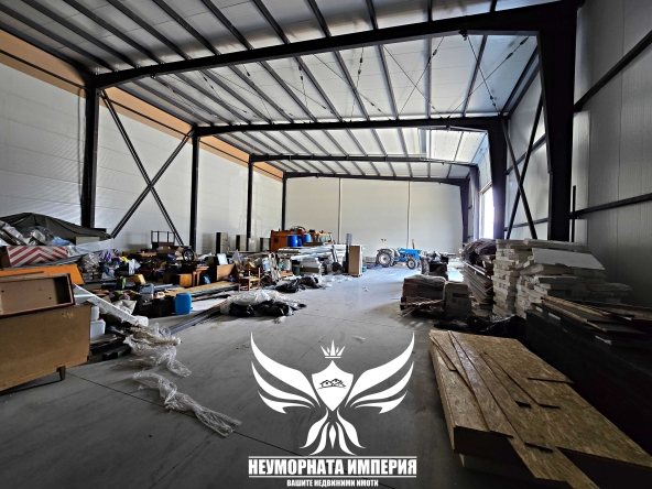 Дава се под наем Склад в Асеновград - 1080 кв.м за 3770.43 € - Снимка #1