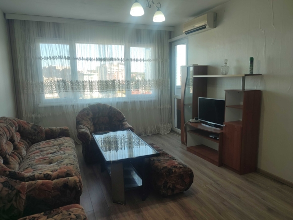 Едностаен апартамент в Търговище, Център - 50 кв.м за 1357 €/кв.м - Снимка #1