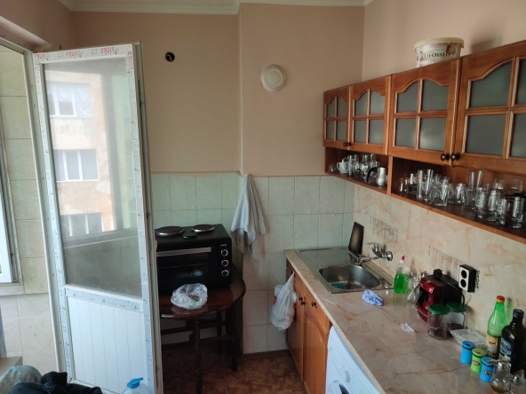Двустаен апартамент в Търговище, Център - 63 кв.м за 1287 €/кв.м - Снимка #1