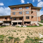 Хотел в с. Проглед, Област Смолян - 980 кв.м за 58 €/кв.м - Снимка #1