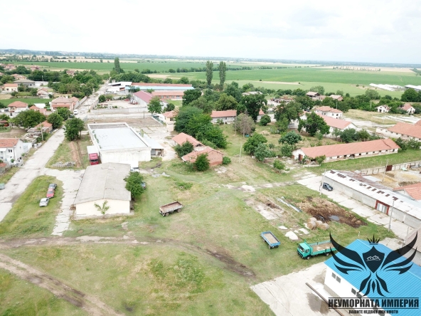 Промишлена сграда в с. Избеглии, Област Пловдив - 4152 кв.м за 8 €/кв.м - Снимка #1