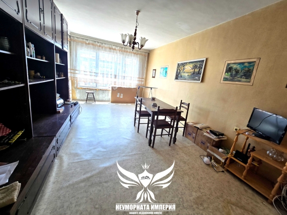 Тристаен апартамент в Асеновград - 90 кв.м за 573 €/кв.м - Снимка #1