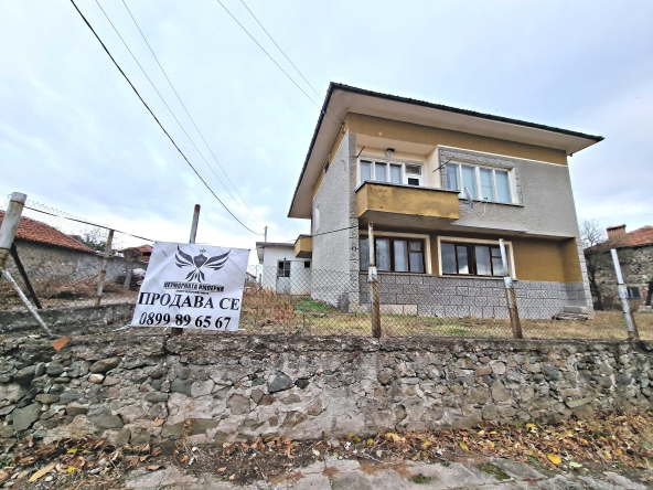 Къща в с. Искра, Област Пловдив - 245 кв.м за 148 €/кв.м - Снимка #1