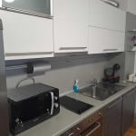 Тристаен апартамент в Плевен, Широк център - 68 кв.м за 1163 €/кв.м - Снимка #1