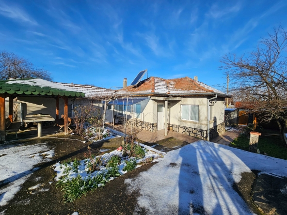 Къща в с. Поликраище, Област Велико Търново - 100 кв.м за 421 €/кв.м - Снимка #1